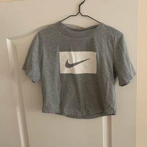 NIKE grey crop tee!